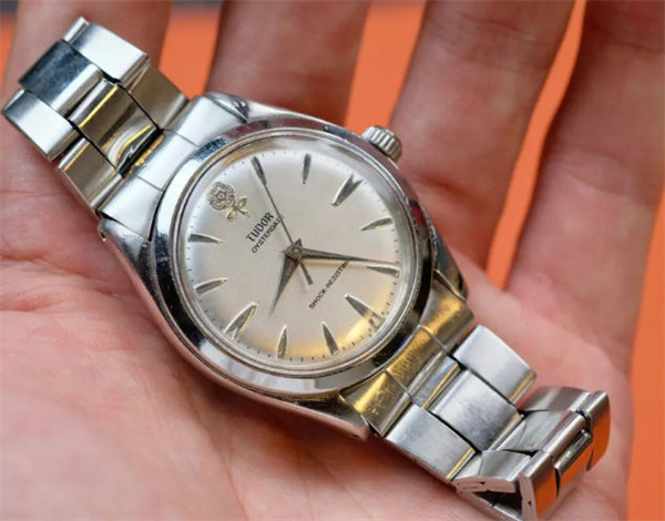 帝舵腕表走时不准处理方法