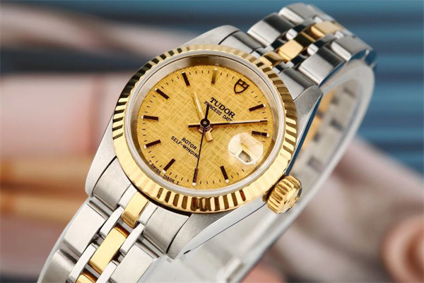 帝舵腕表进灰了解决方法详解